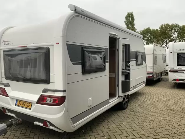 Hobby De Luxe 540 UL Zondag 8 maart open (1020707)