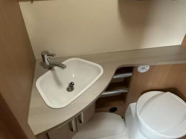 Knaus Sport 420 QD Zondag 8 maart open (989135)