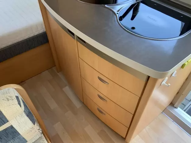 Hobby De Luxe 400 SF Zondag 8 maart open (1014390)