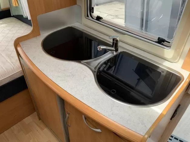 Hobby Excellent 400 SF Zondag 8 maart open (1007821)