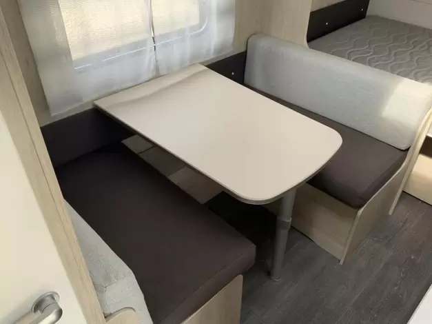 Caravelair Alba Family 466 Zondag 8 maart open (1011384)