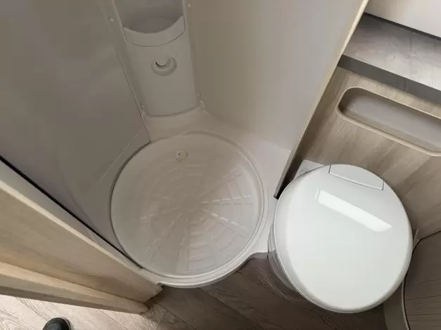 Hobby De Luxe 545 KMF Zondag 8 maart open (977480)