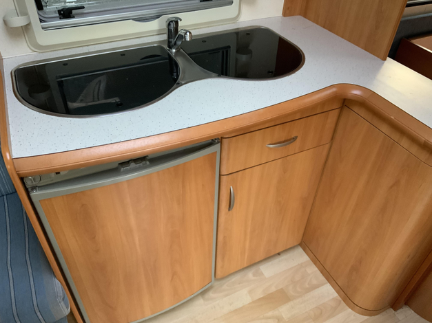 Hobby De luxe Easy 460 UFE Zondag 8 maart open (1032280)