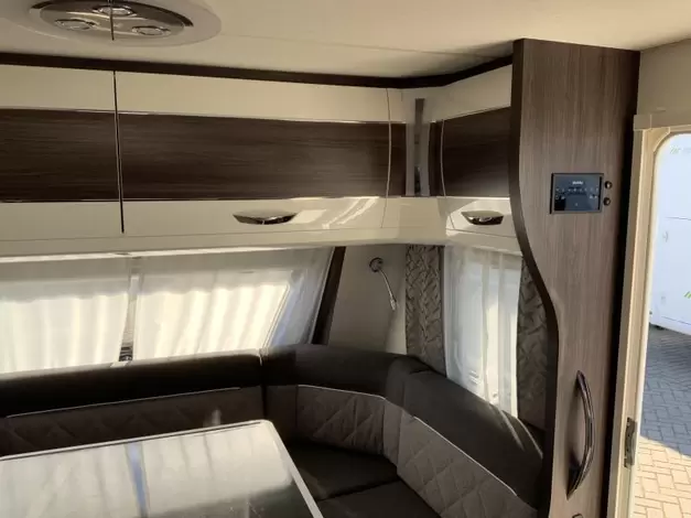 Hobby Prestige 650 KFU Zondag 8 maart open (981971)