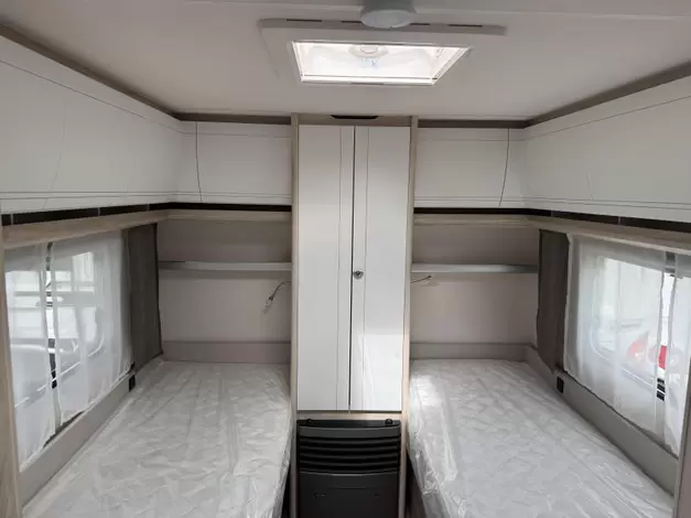 Hobby De Luxe 460 LU Zondag 8 maart open (1005672)