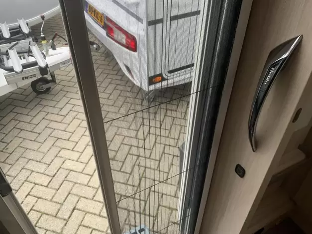 Hobby De Luxe Edition 560 KMFE Zondag 8 maart open (1021001)