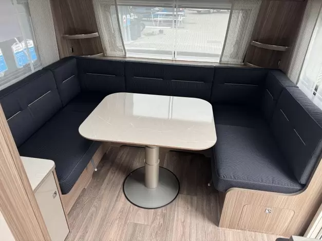 Fendt Tendenza 560 SFDW Zondag 8 maart open (956052)