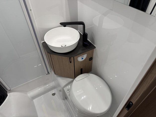 Hobby On Tour  C 680 GE (990716)