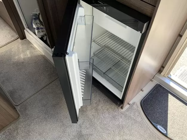 Elddis Affinity 574 Zondag 8 maart open (973106)