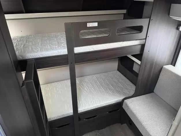 Hobby Prestige 720 KWFU Zondag 8 maart open (1025707)