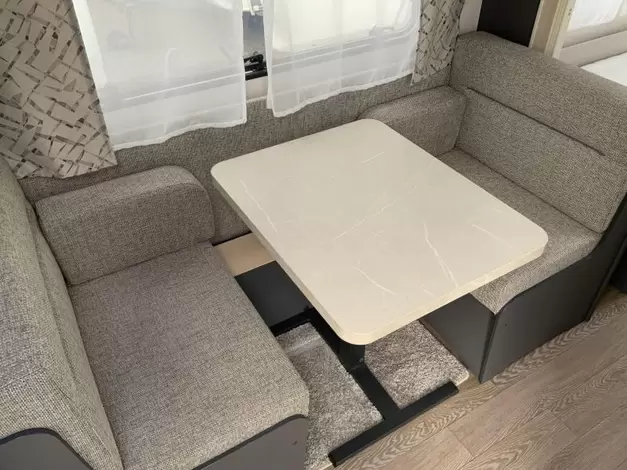 Hobby Excellent 460 SL Zondag 8 maart open (1022008)