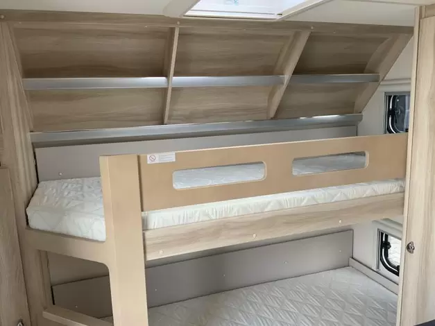 Hobby De Luxe 540 KMFE Zondag 8 maart open (1008078)