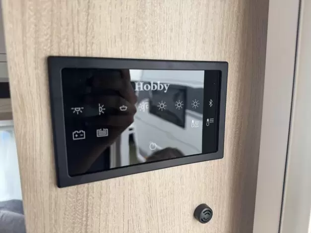 Hobby De Luxe 460 LU Zondag 8 maart open (1005672)