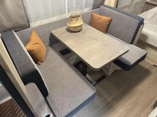 Hobby De Luxe 460 SFF Zondag 8 maart open (1019590)