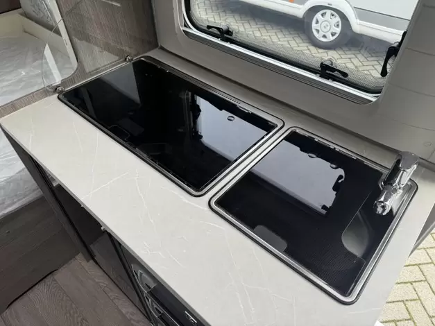 Hobby Ontour 390 SF Zondag 8 maart open (978681)