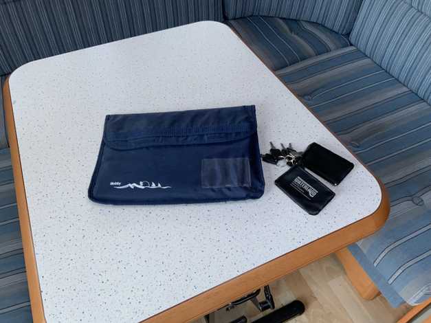 Hobby De luxe Easy 460 UFE Zondag 8 maart open (1032280)