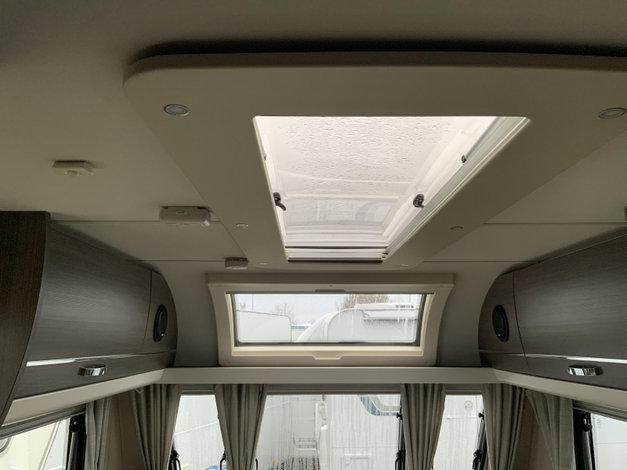 Elddis Affinity 574 Zondag 8 maart open (1028078)