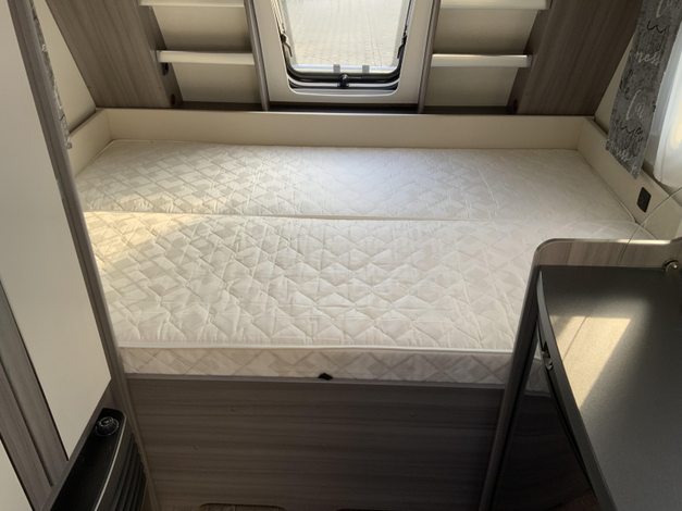 Hobby On Tour 390 SF 9 Zondag 8 maart open (1031634)