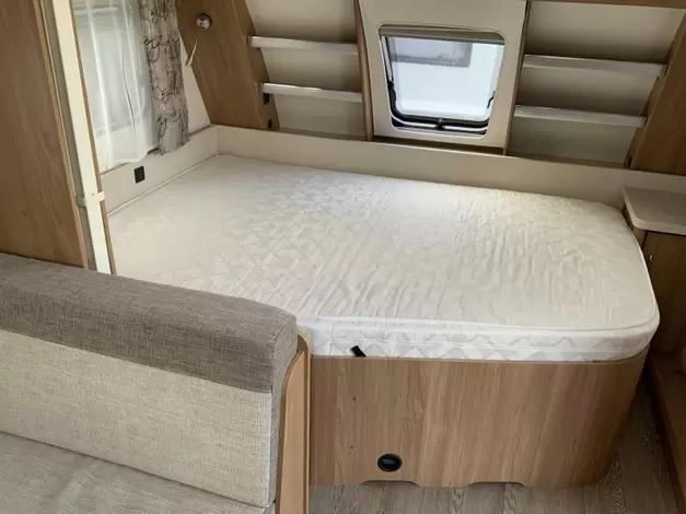 Hobby De Luxe 545 KMF Zondag 8 maart open (1017381)