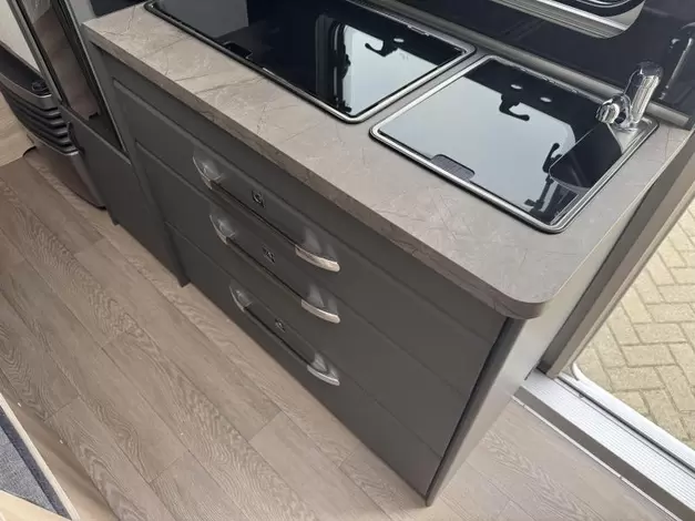 Hobby De Luxe 490 KMF Zondag 8 maart open (1019583)