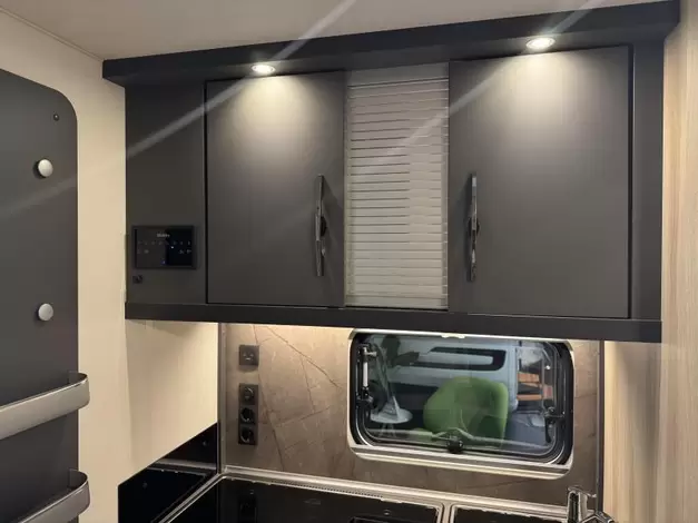 Hobby De Luxe 460 SFF Zondag 8 maart open (1019590)