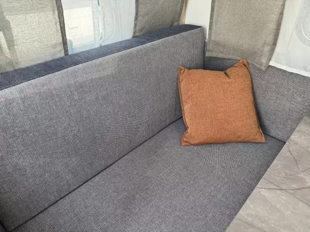 Hobby De Luxe 400 SFE Zondag 8 maart open (1006335)