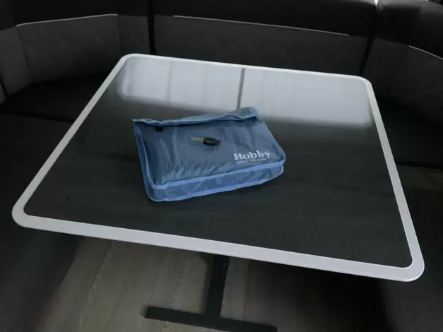 Hobby Prestige 650 KFU Zondag 8 maart open (981971)