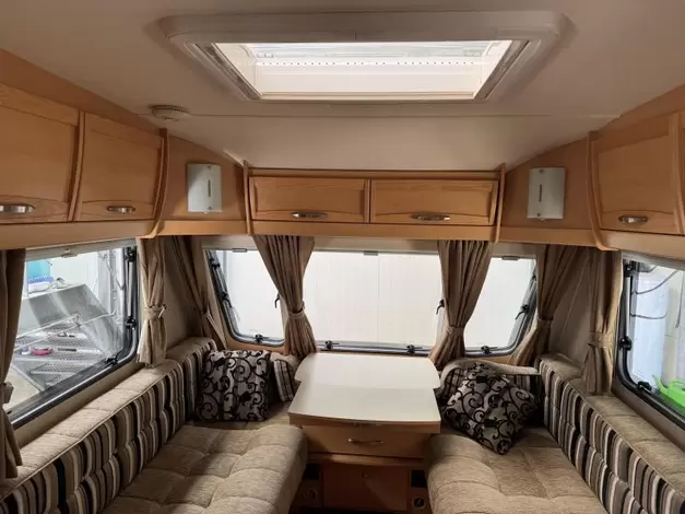 Elddis Avante 462 Zondag 8 maart open (992921)