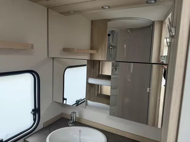 Hobby De Luxe 545 KMF Zondag 8 maart open (977480)